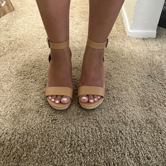 A New Day platforms - Picture 3 of 13